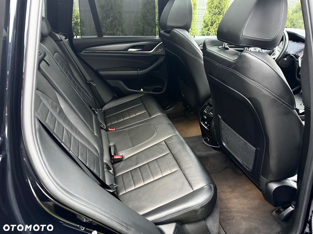 BMW X3 sDrive18d M Sport - 9