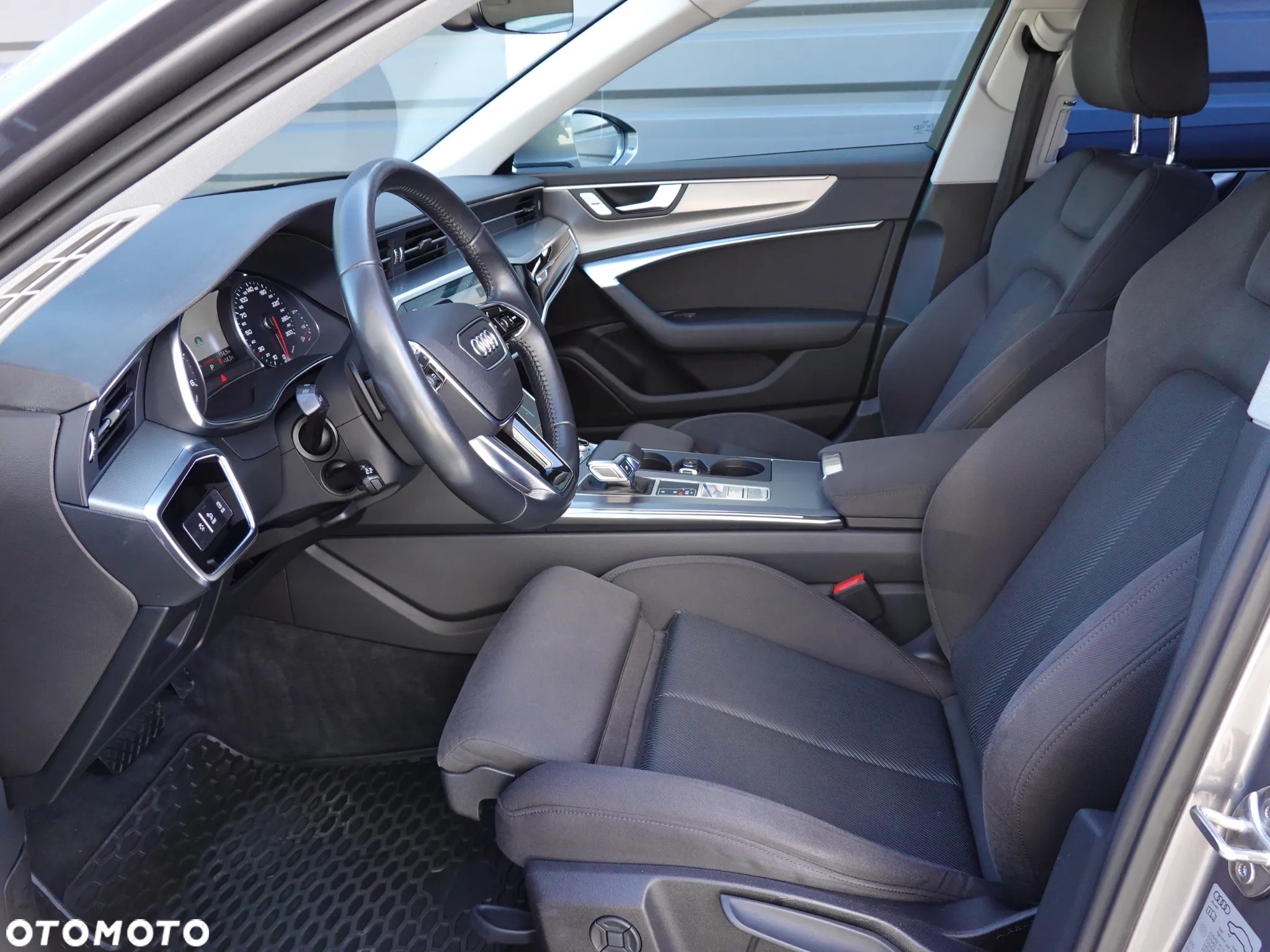 Audi A6 - 12