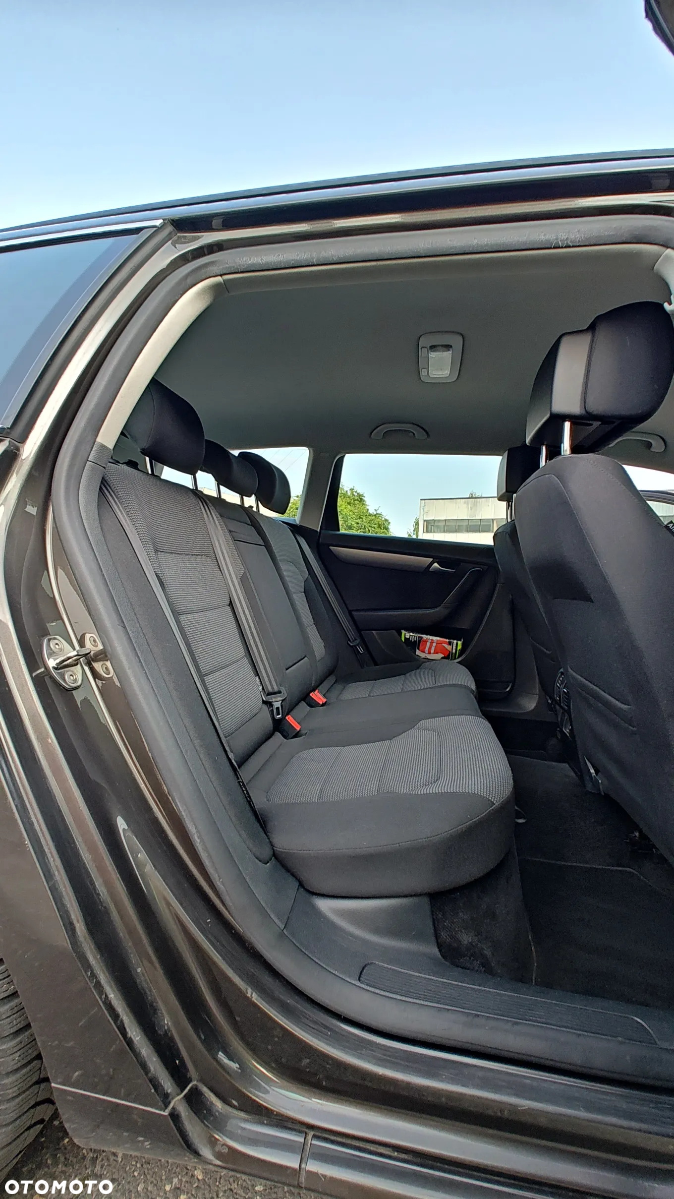 Volkswagen Passat 2.0 TDI DPF Comfortline - 26