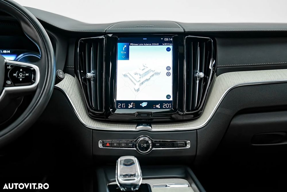 Volvo XC 60 Recharge T6 Twin Engine eAWD Inscription Expression - 37