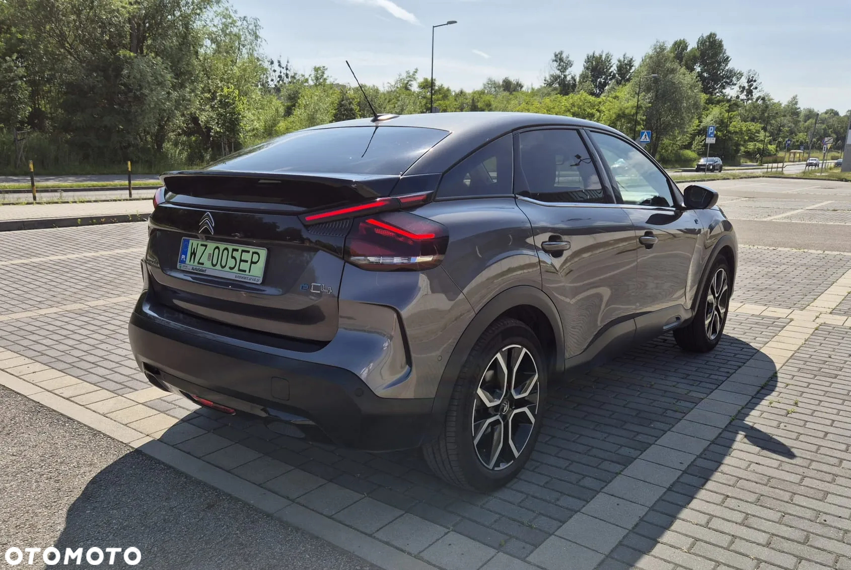 Citroën C4 e-C4 EV136 50kWh Shine - 6