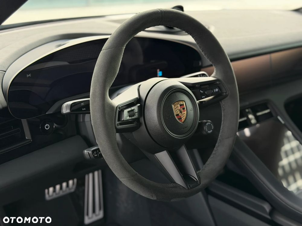 Porsche Taycan 105kWh 4 - 20