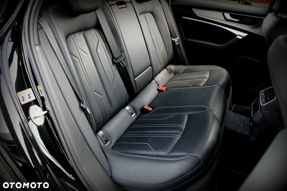 Audi A6 Avant 55 TFSI e quattro S tronic S line - 13