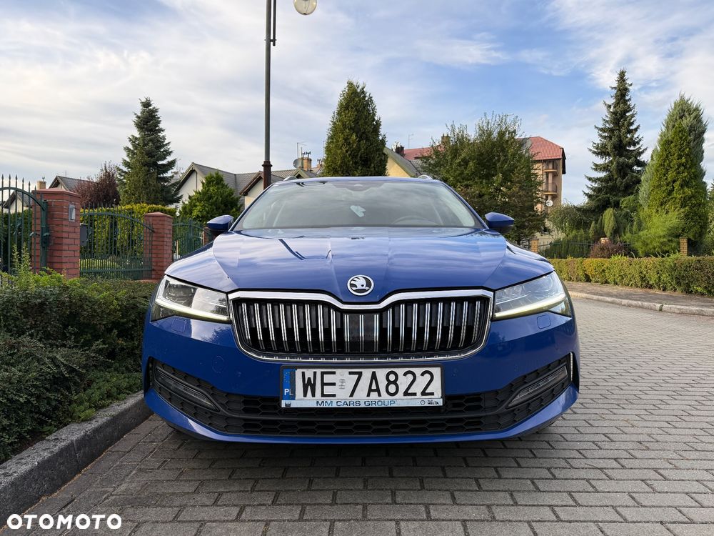 Skoda Superb 2.0 TDI SCR Ambition - 2