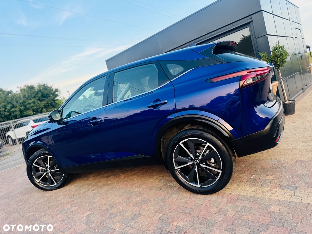 Nissan Qashqai 1.3 DIG-T DCT AKARI - 23