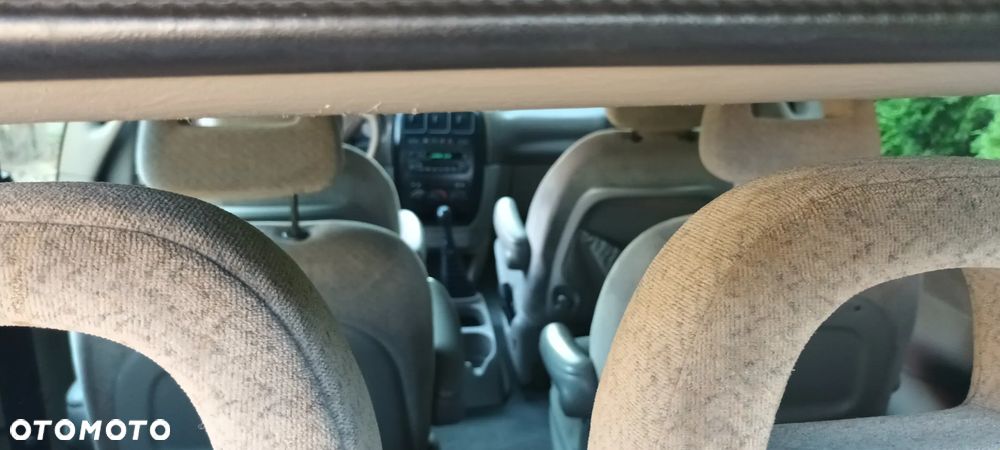 Chrysler Voyager - 16