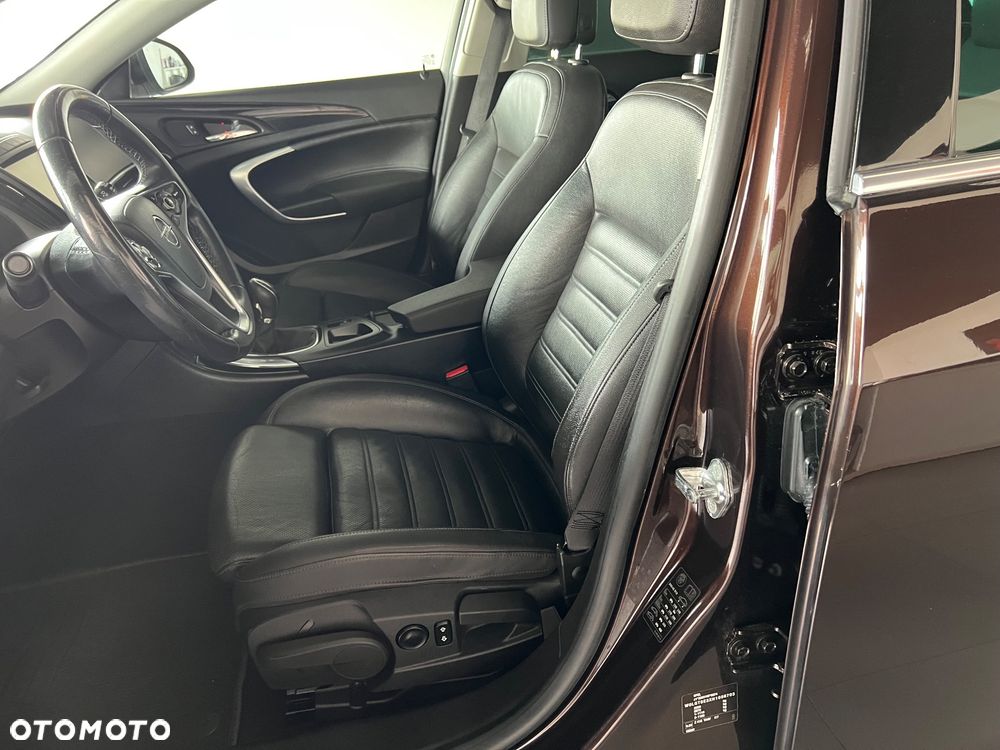 Opel Insignia - 12
