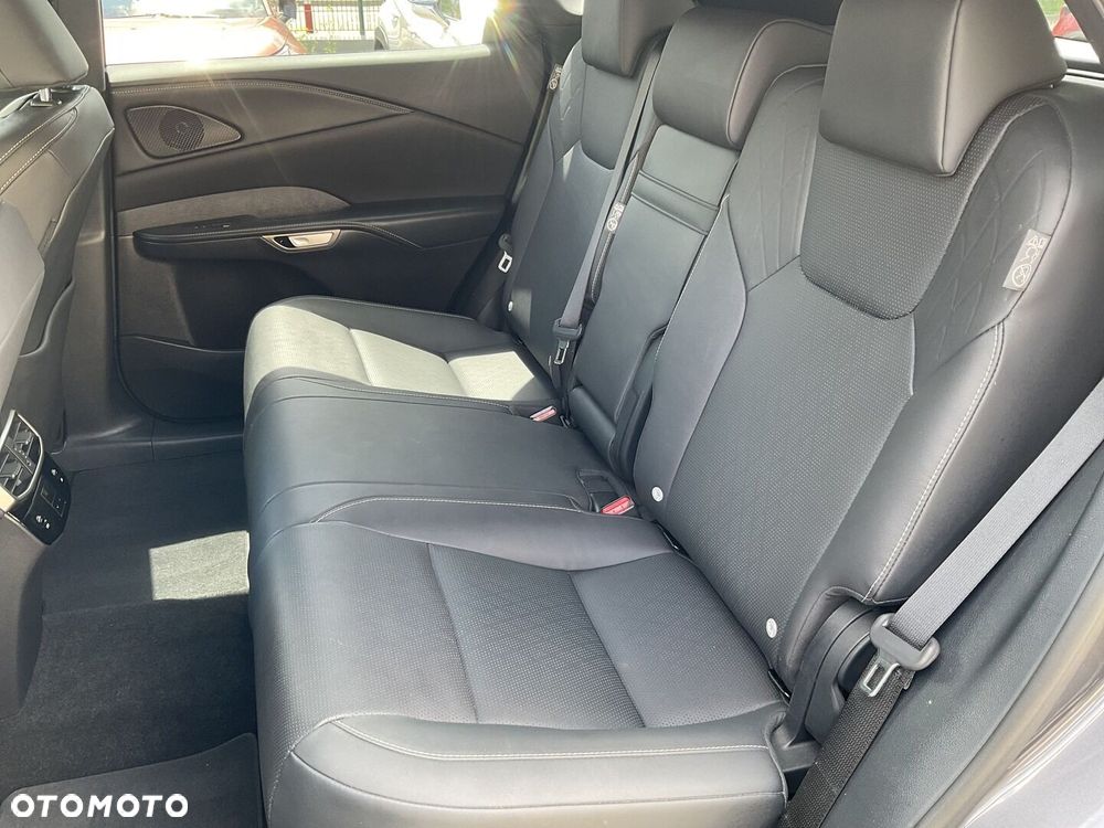 Lexus RX - 16