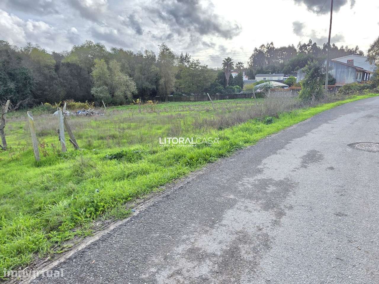 Terreno com 19 Metros de Frente - Grande imagem: 2/14