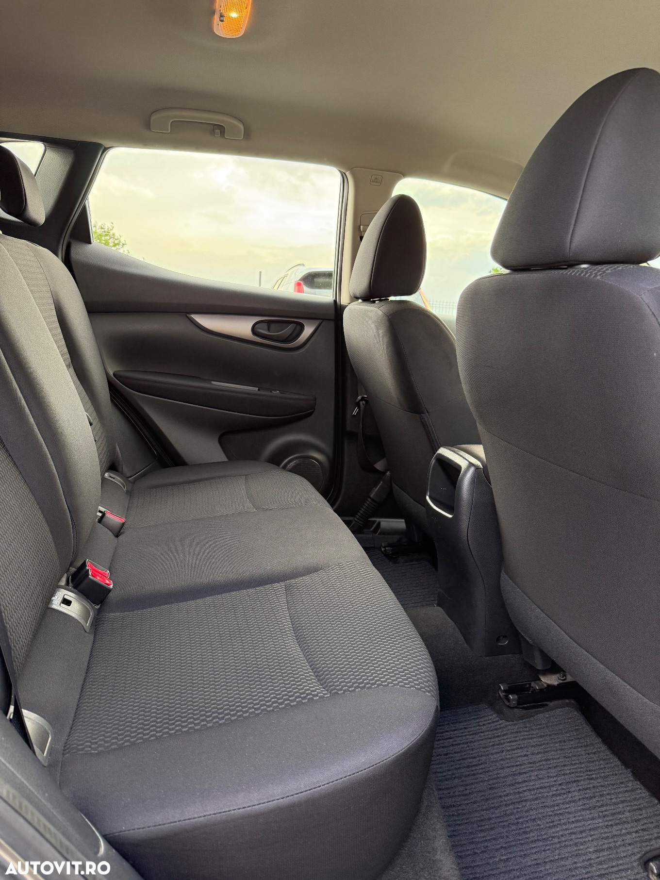 Nissan Qashqai 1.2 DIG-T N-Connecta - 8