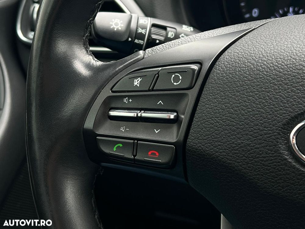 Hyundai i30 1.4 100CP 5DR M/T Comfort - 20