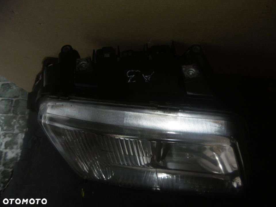Lampa prawa Audi A3 8l HELLA EUROPA - 3