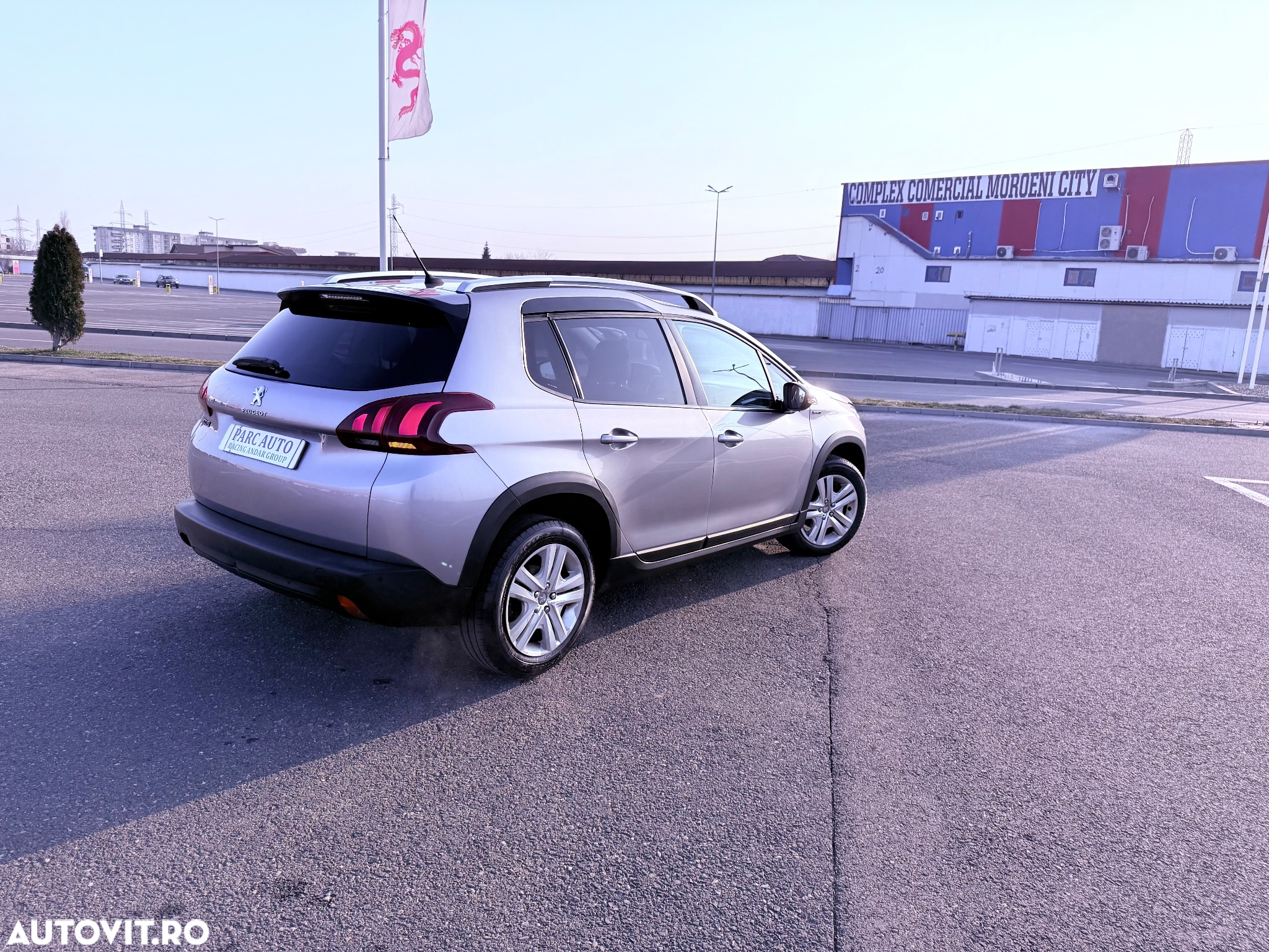Peugeot 2008 PureTech 130 EAT8 Allure Pack - 12