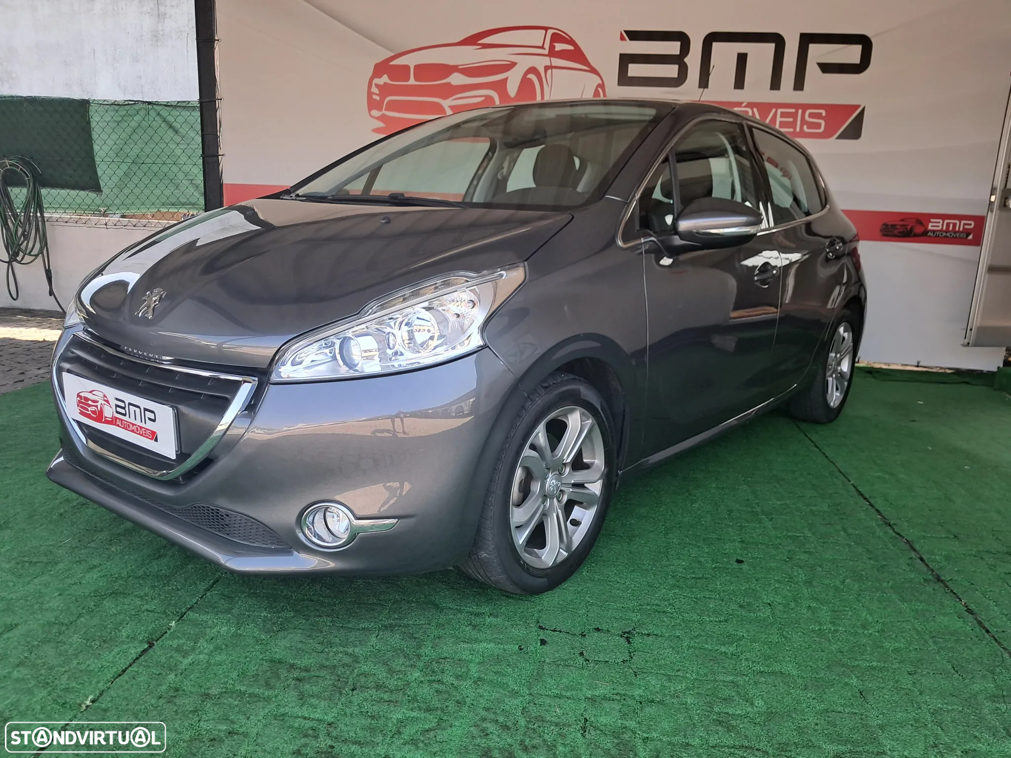 Peugeot 208 1.2 PureTech Allure - 13
