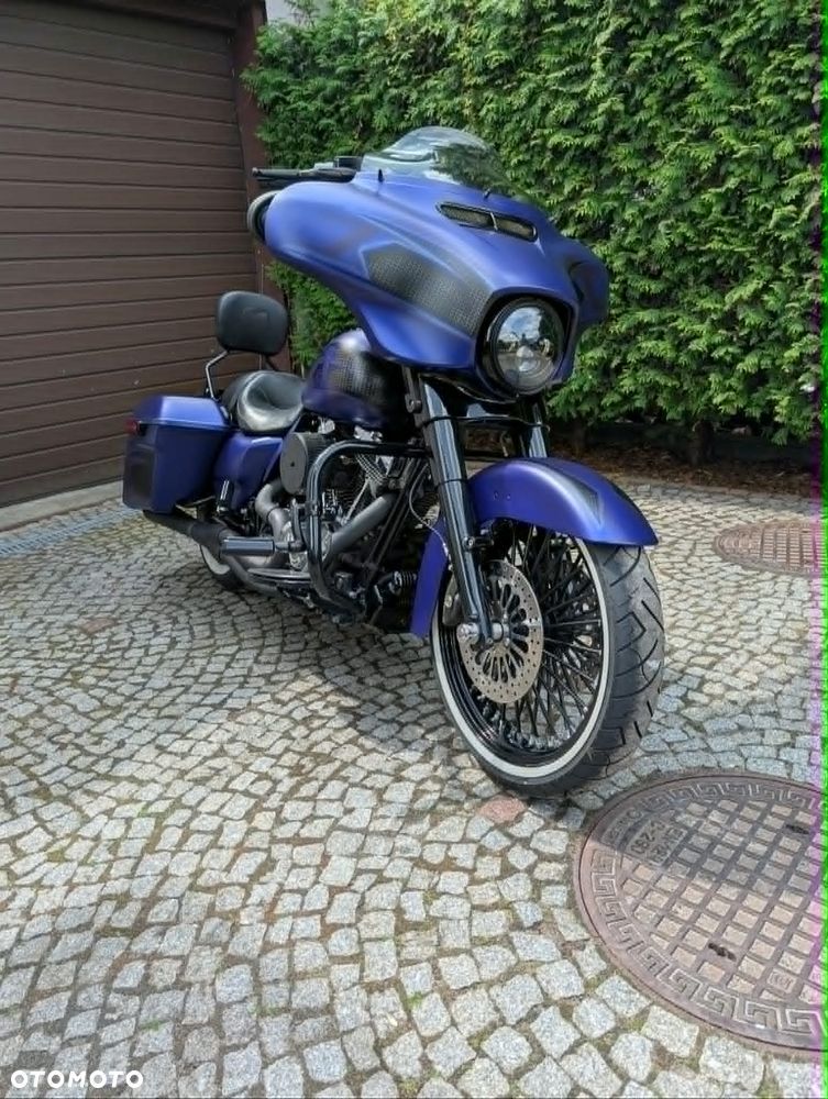 Harley-Davidson Touring Street Glide - 18