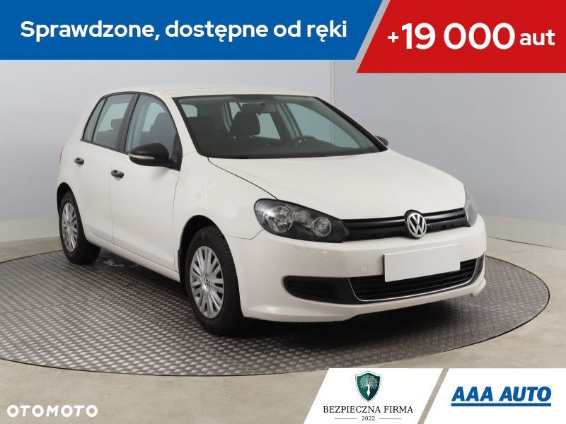 Volkswagen Golf - 2