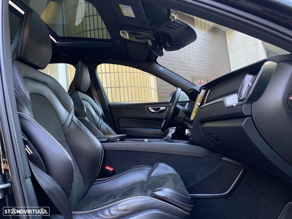 Volvo XC 60 2.0 D4 R-Design AWD Geartronic - 8