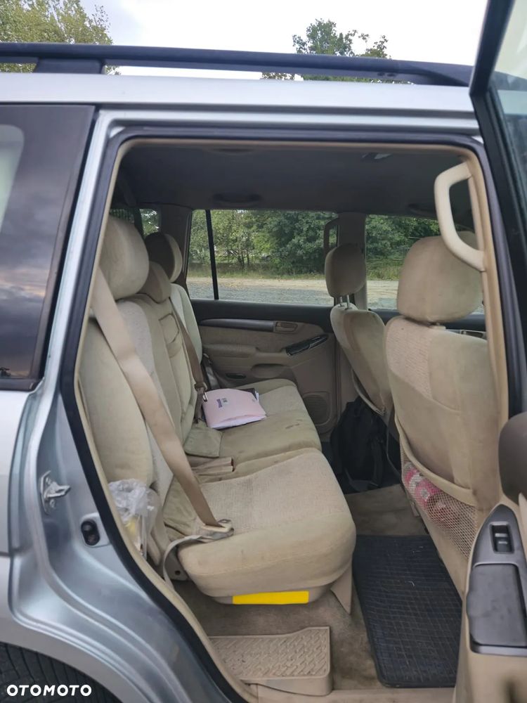 Toyota Land Cruiser - 14