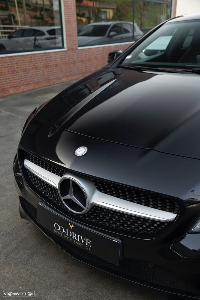 Mercedes-Benz CLA 180 d Shooting Brake Urban Aut. - 17