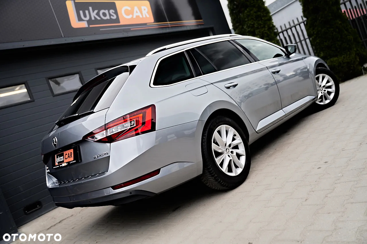 Skoda Superb 2.0 TDI DSG Premium Edition - 7
