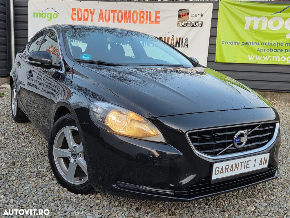 Volvo V40 D2 Momentum - 2