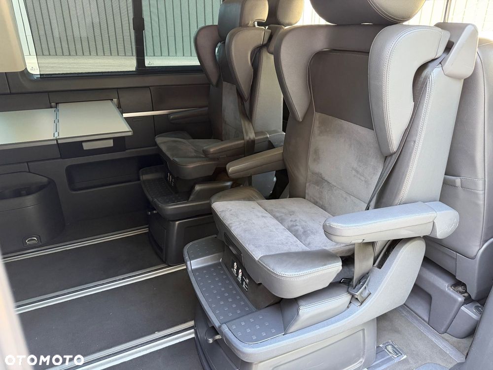 Volkswagen Multivan - 27