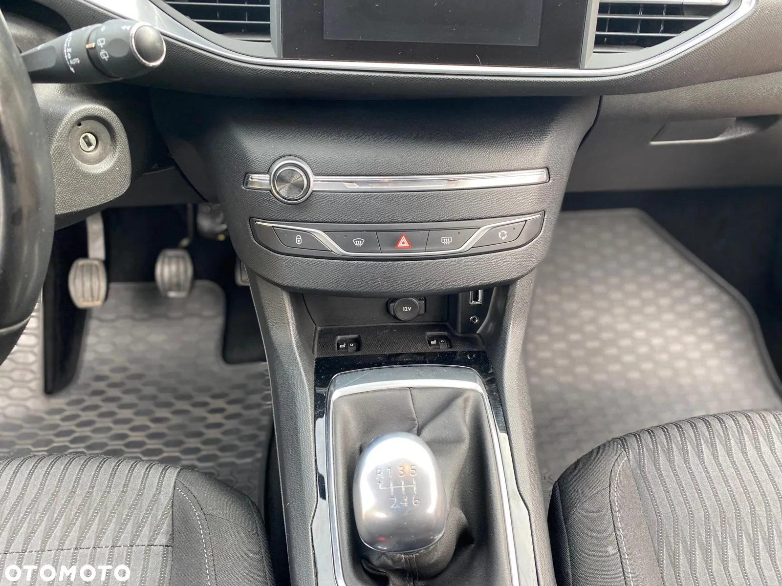 Peugeot 308 - 12