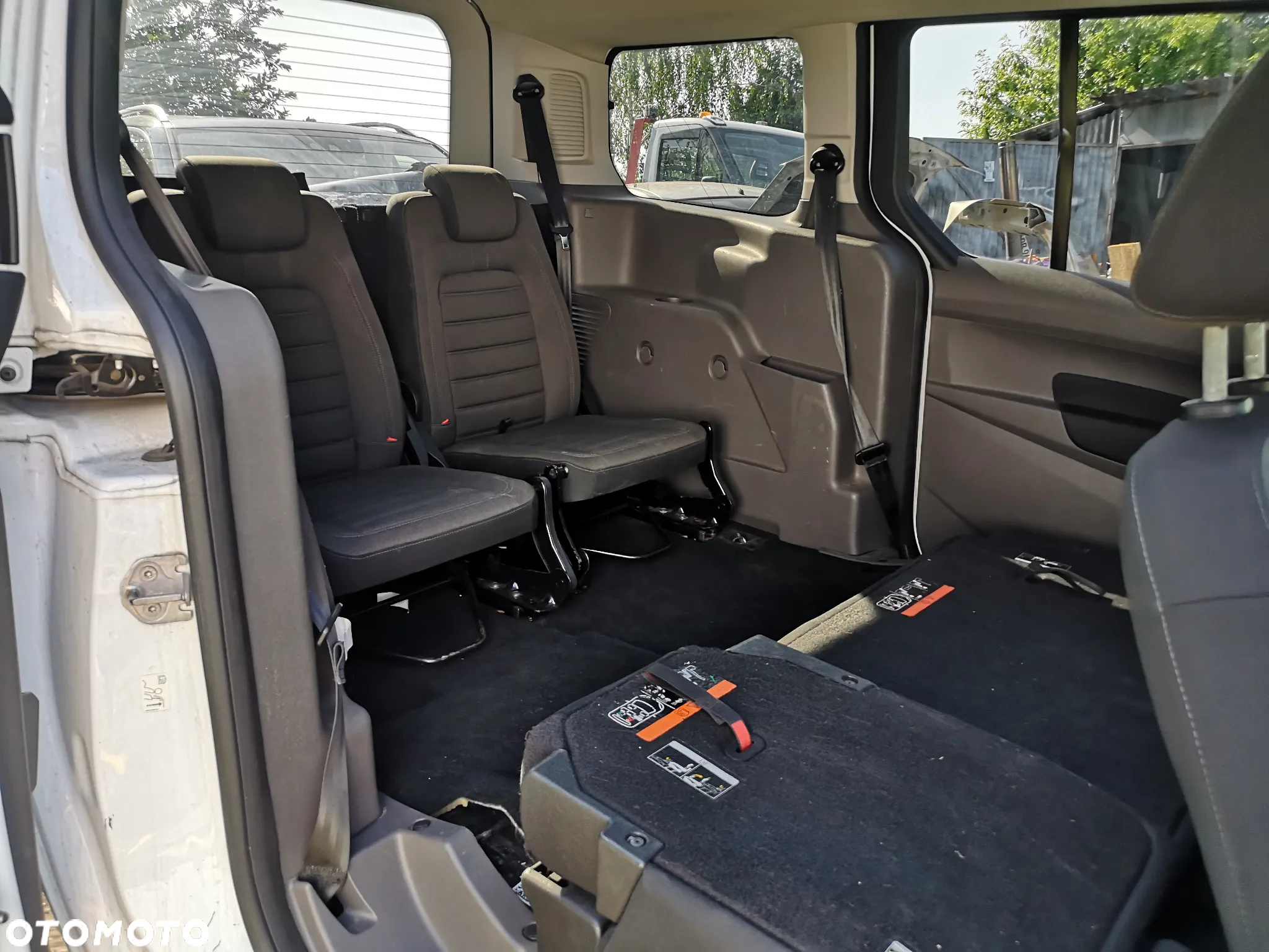 Ford Tourneo Connect 1.5 EcoBlue Titanium PowerShift - 32