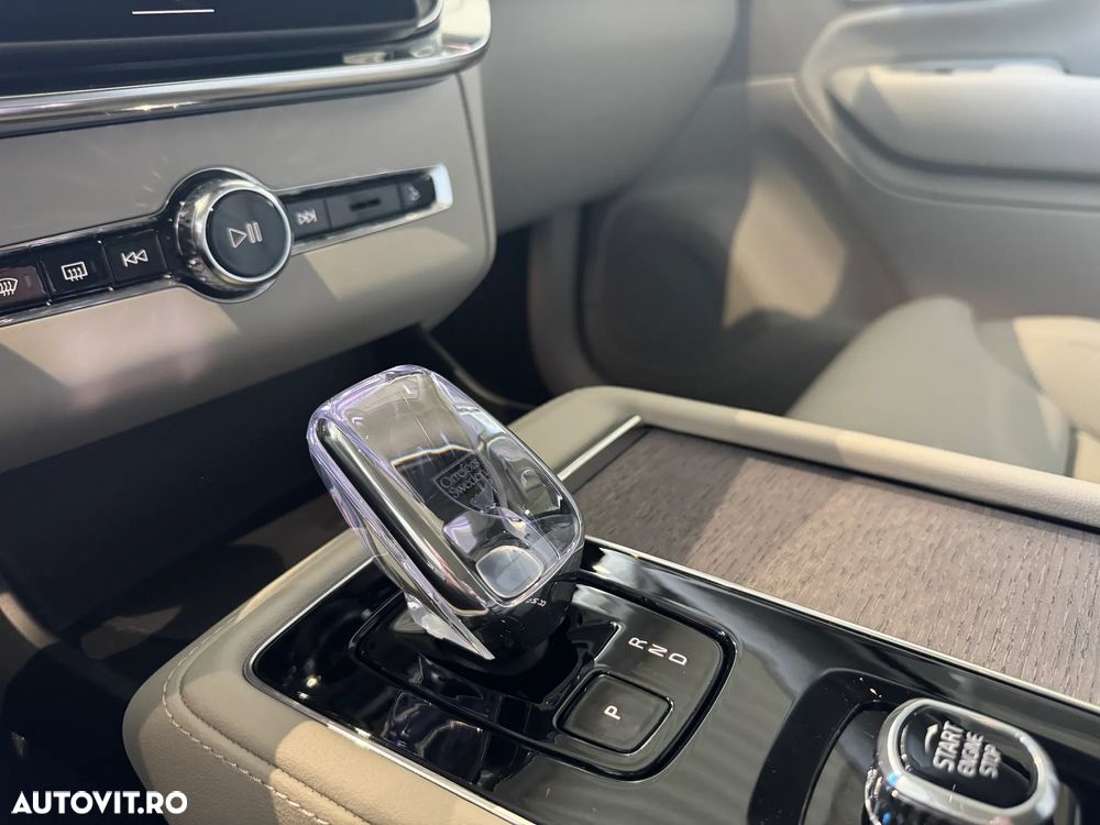 Volvo XC 90 T8 AWD PHEV Ultra Bright - 17