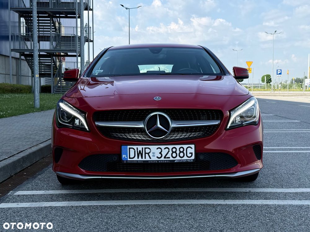 Mercedes-Benz CLA 180 7G-DCT - 15