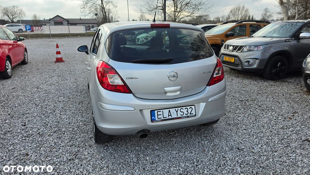 Opel Corsa 1.2 16V (ecoFLEX) Innovation - 5