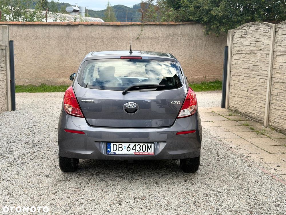 Hyundai i20 - 16
