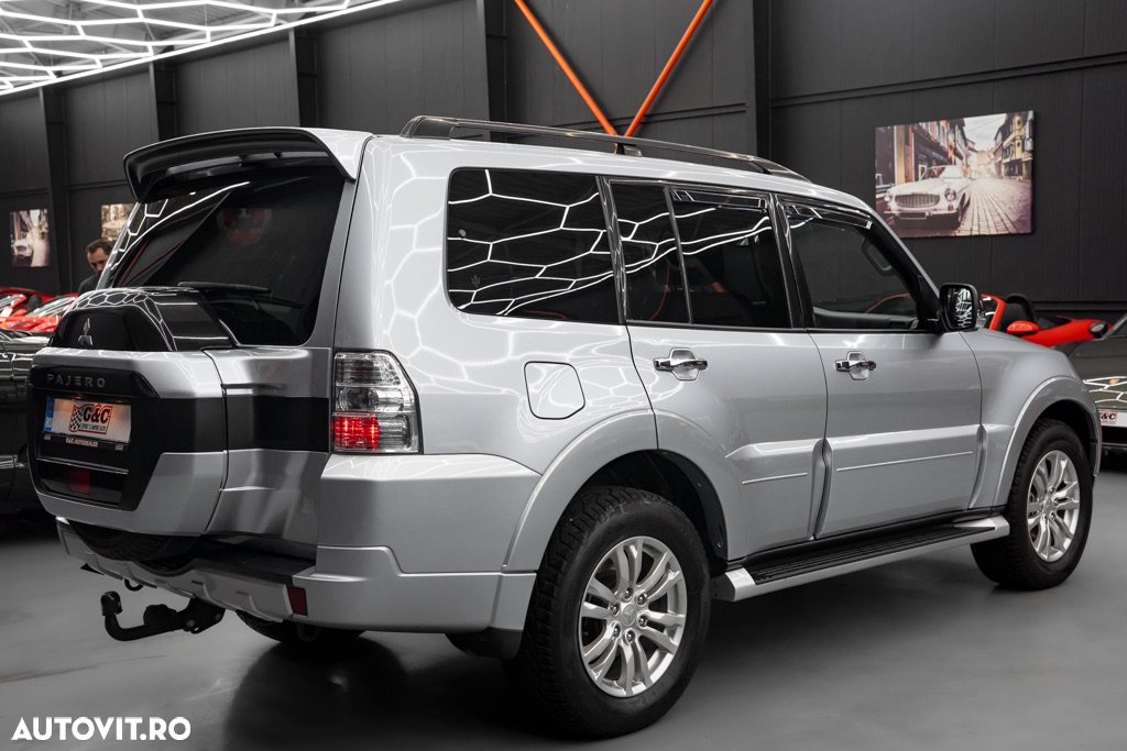 Mitsubishi Pajero 3.2 DI-D Automatik Top - 3
