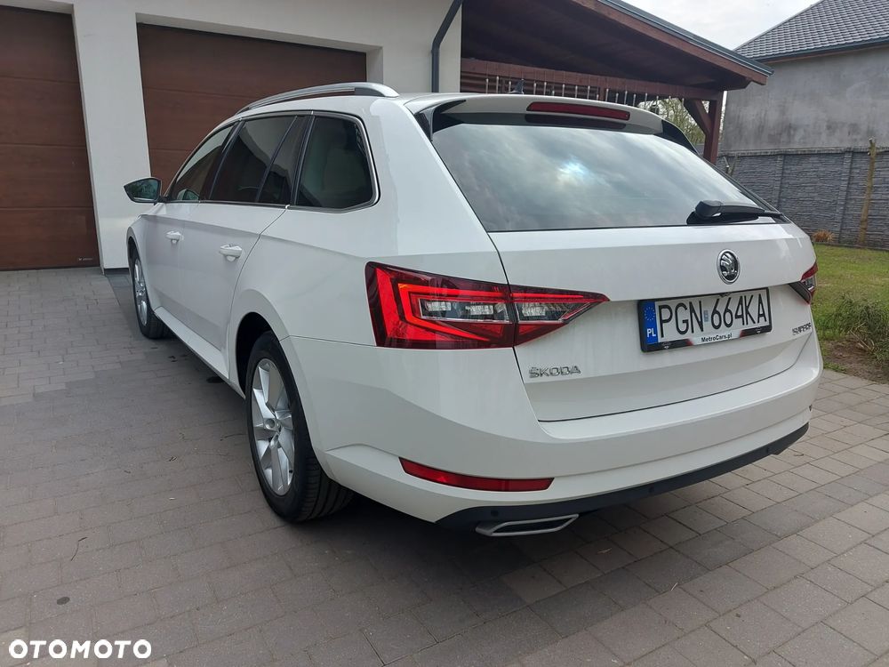 Skoda Superb 2.0 TDI Ambition - 9