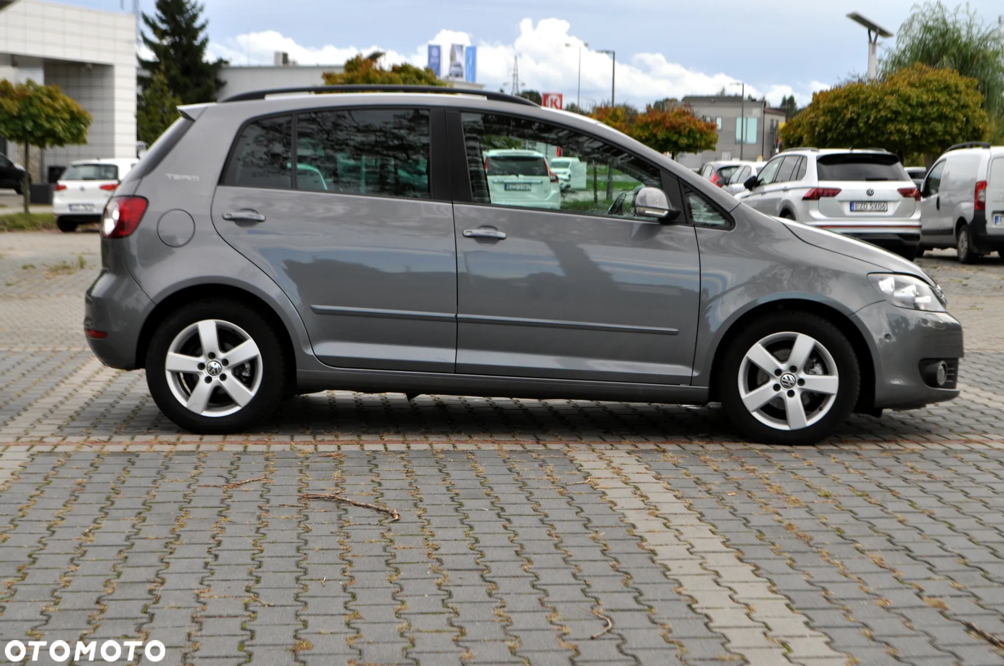 Volkswagen Golf Plus 1.6 TDI Comfortline - 6