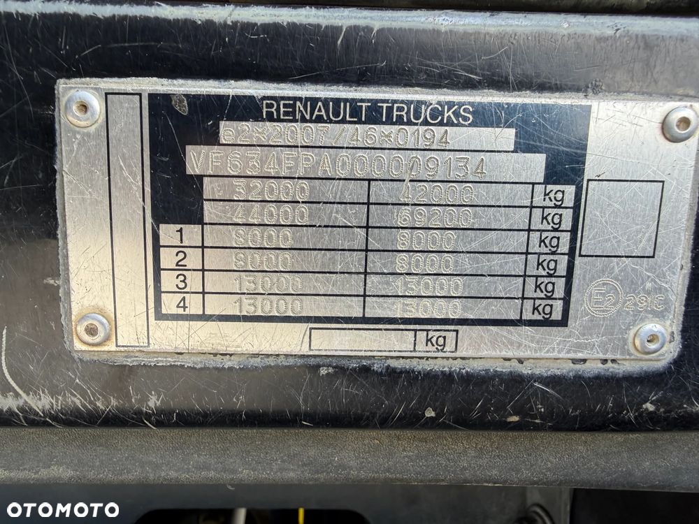 Renault KERAX - 9