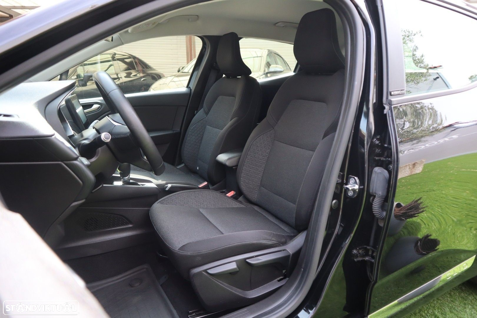 Renault Clio 1.6 E-Tech Full Hybrid Engineered - 21