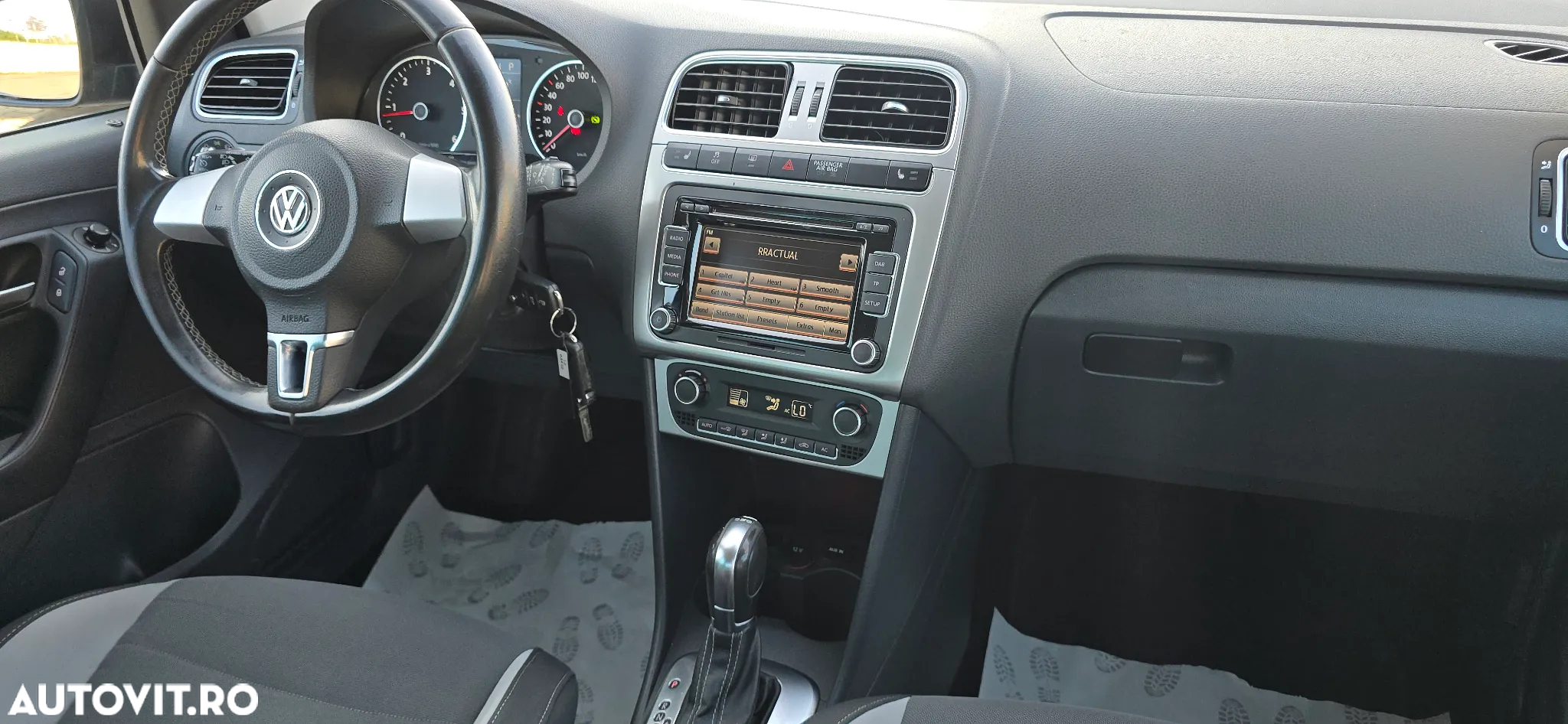 Volkswagen Polo - 14