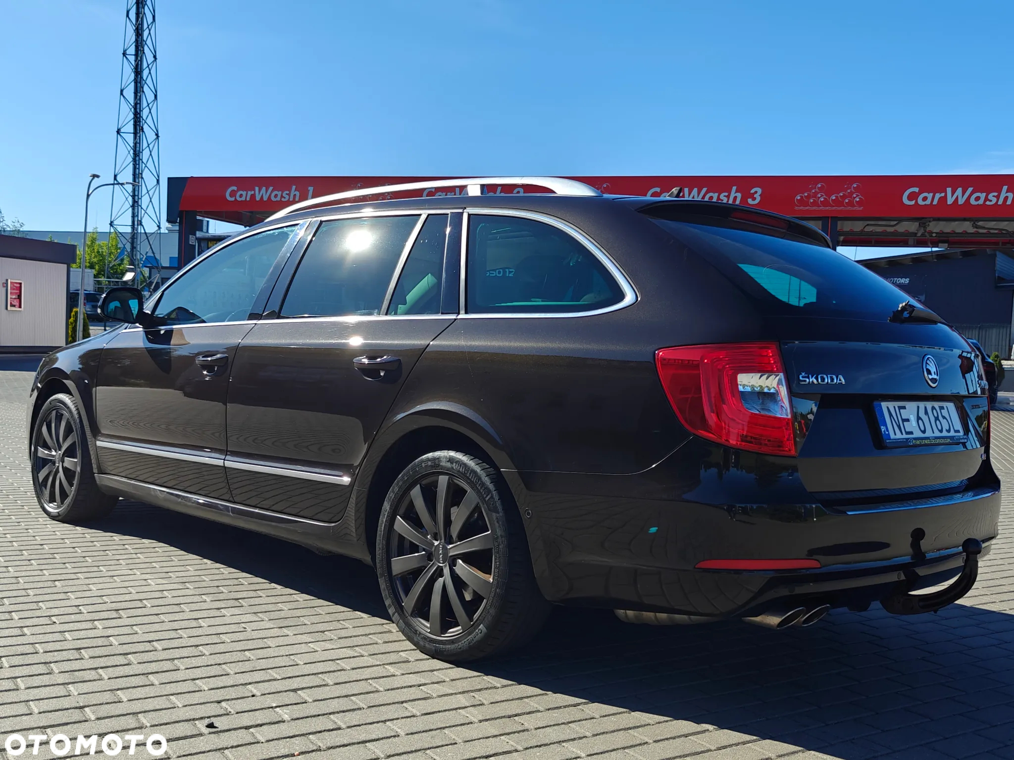 Skoda Superb 2.0 TDI 4x4 Platinum Outdoor DSG - 24