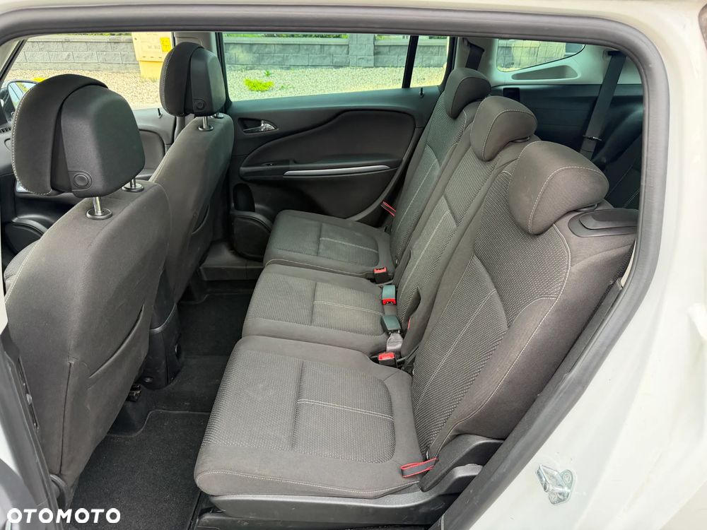 Opel Zafira 1.4 Turbo Business Innovation - 25