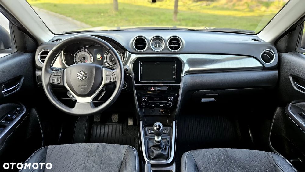 Suzuki Vitara 1.4 Boosterjet Premium 2WD - 35