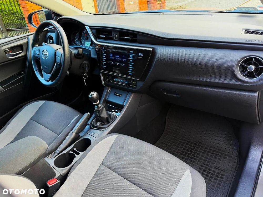 Toyota Auris 1.33 VVT-i Comfort - 32