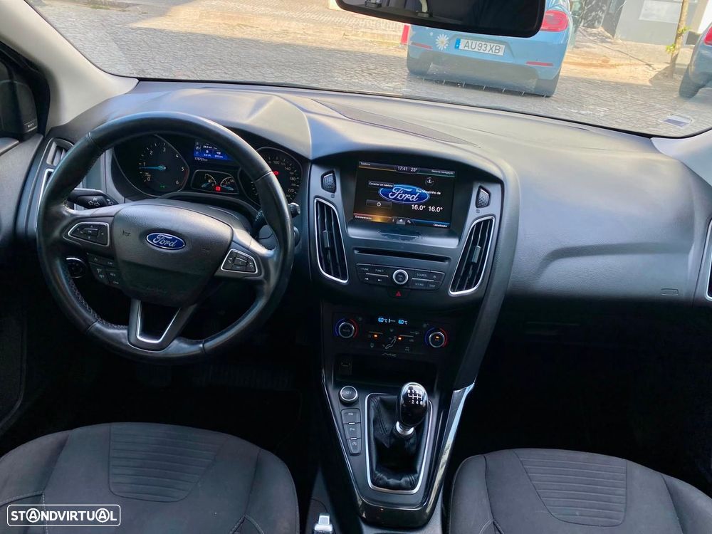 Ford Focus SW 1.5 TDCi EcoBlue Titanium - 13
