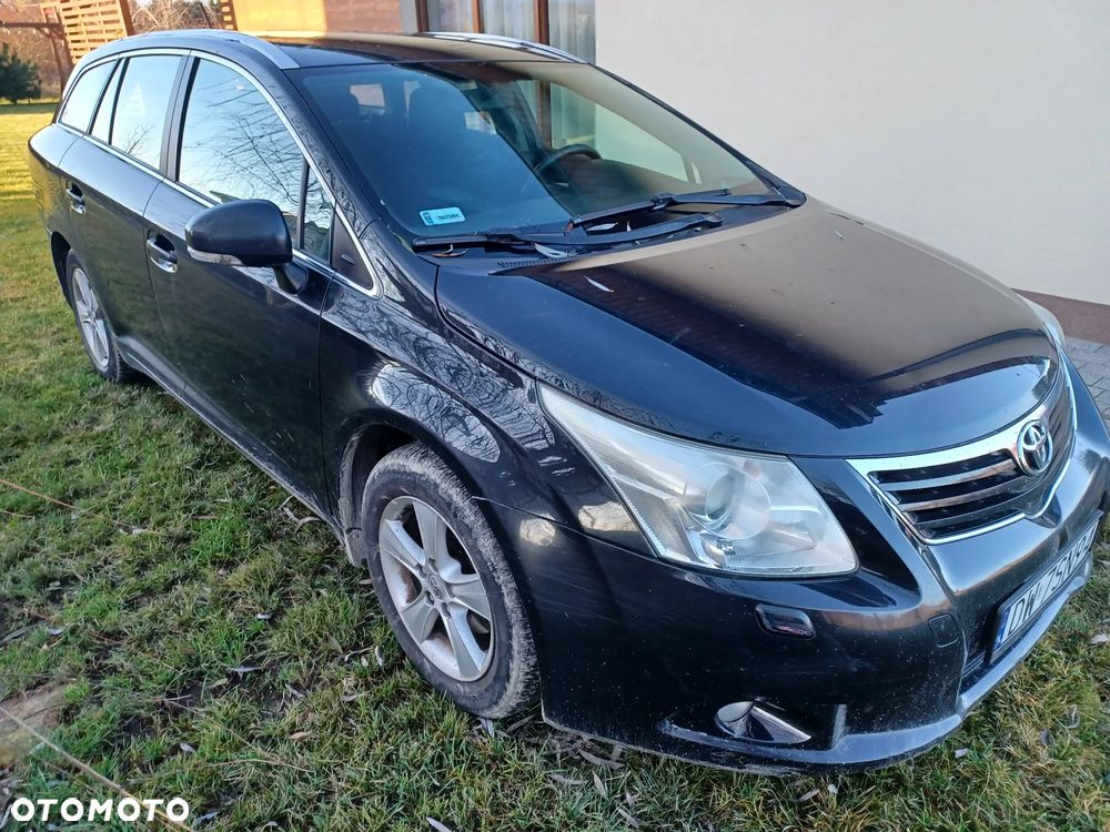 Toyota Avensis 2.0 D-4D - 17