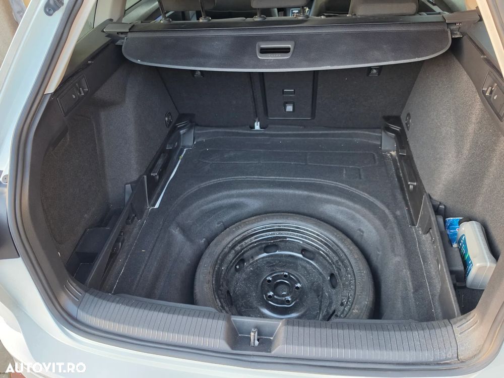 Volkswagen Golf 2.0 TDI SCR DSG Active - 16