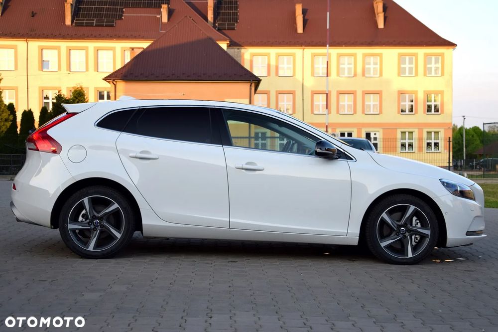 Volvo V40 - 2