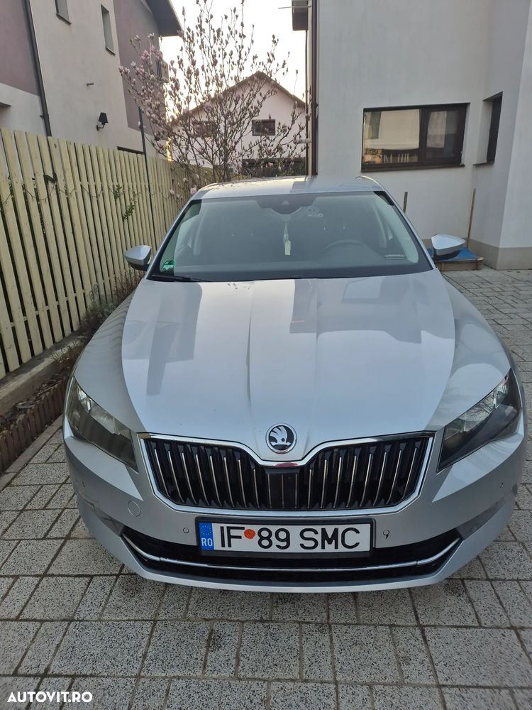 Skoda Superb 2.0 TDI Ambition - 2