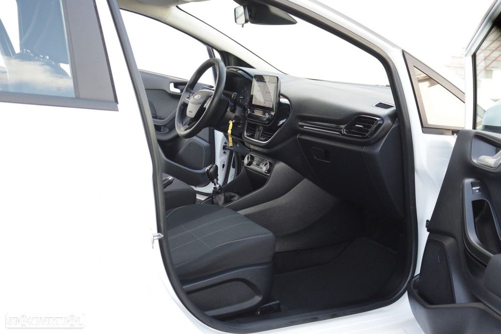 Ford Fiesta 1.5 TDCi Connected - 18