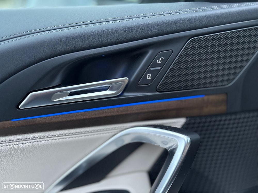 BMW iX1 xDrive30 xLine - 21
