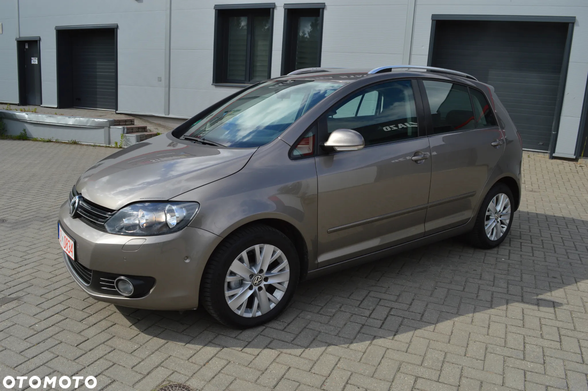 Volkswagen Golf Plus 1.6 TDI BlueMot Comfortline - 5